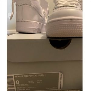 Woman’s Air Force 1 high